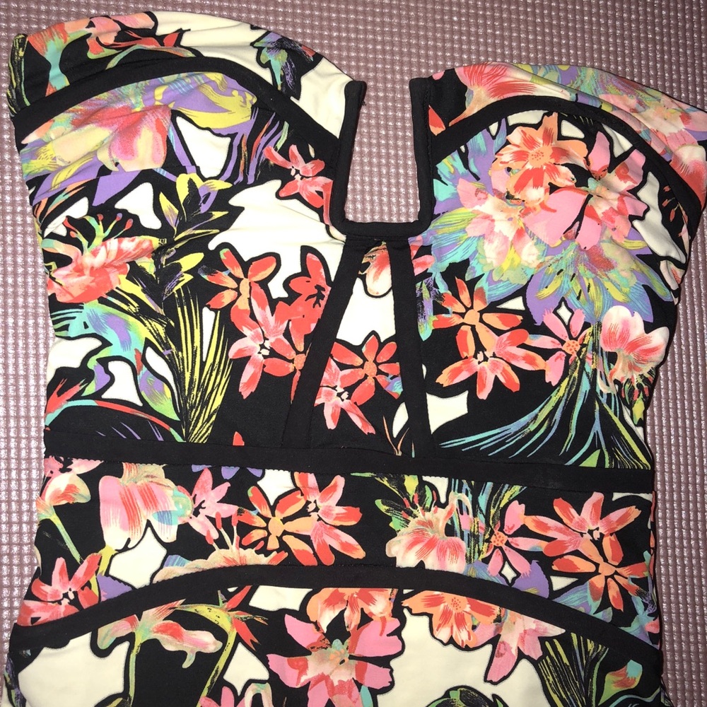 beatiful one piece